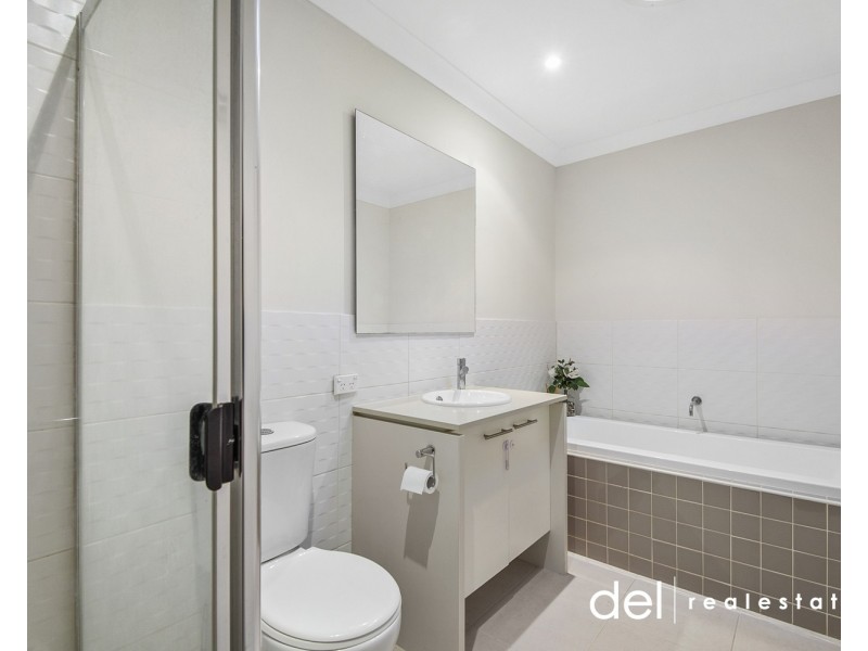 23 Manuscript Drive, Endeavour Hills VIC 3802