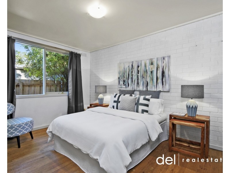 6 Howe Avenue, Dandenong North VIC 3175