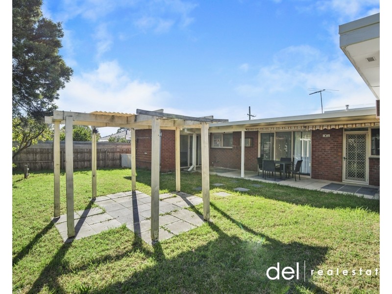6 Howe Avenue, Dandenong North VIC 3175