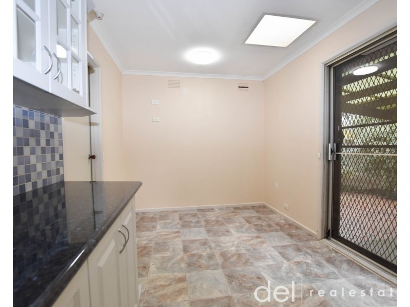 26 Essex Park Drive, Endeavour Hills VIC 3802