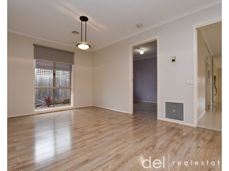 17 Sunnyside Drive, Berwick VIC 3806