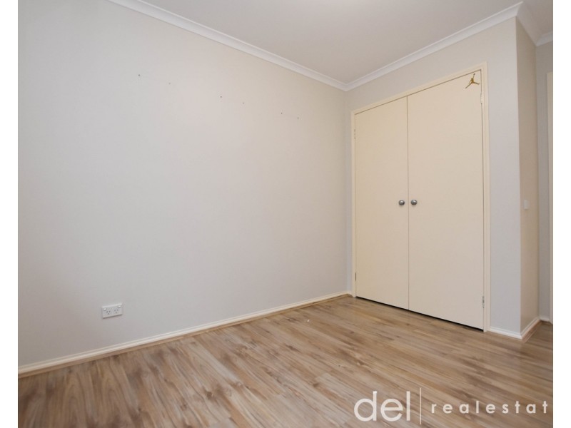 17 Sunnyside Drive, Berwick VIC 3806