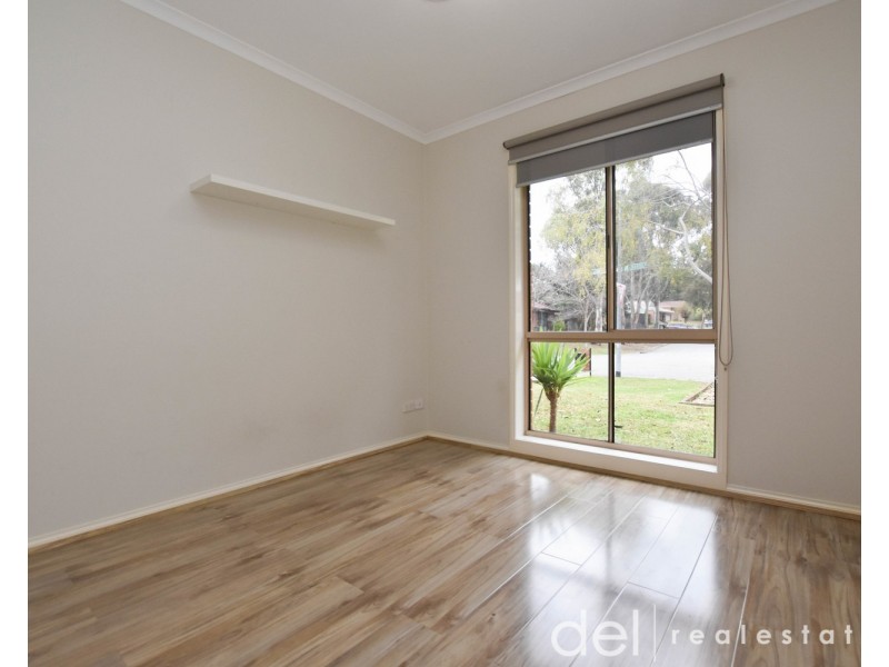 17 Sunnyside Drive, Berwick VIC 3806