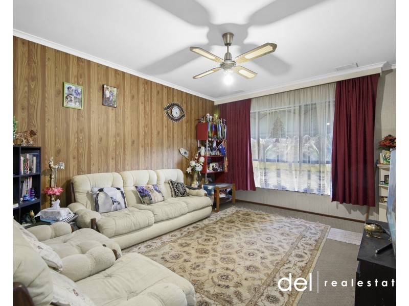 2/12 Brady Road, Dandenong North VIC 3175