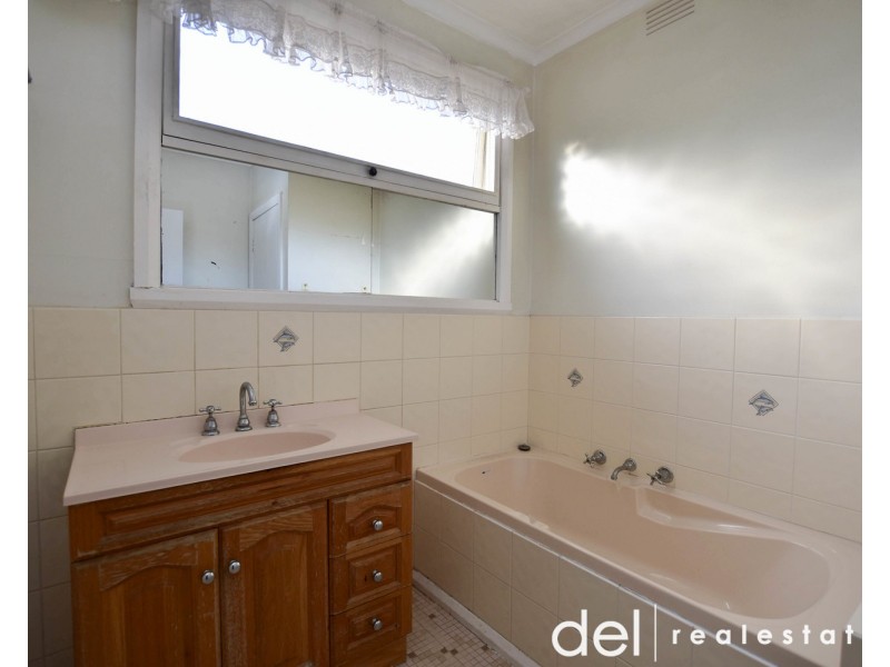 1 Alexander Avenue, Dandenong VIC 3175