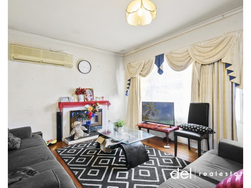 1 Claret Street, Doveton VIC 3177