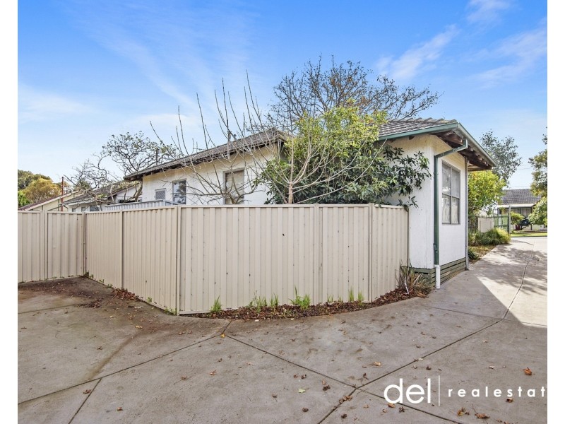 1 Claret Street, Doveton VIC 3177