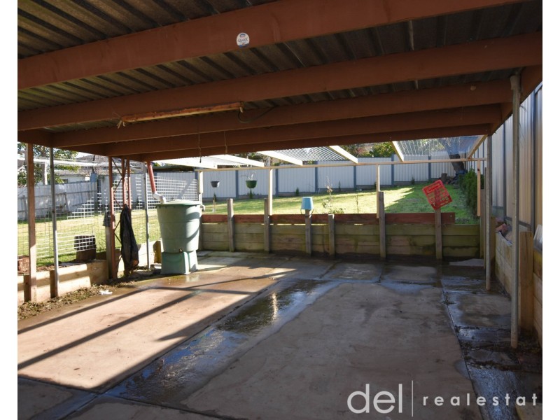 100  Paperbark Street, Doveton VIC 3177