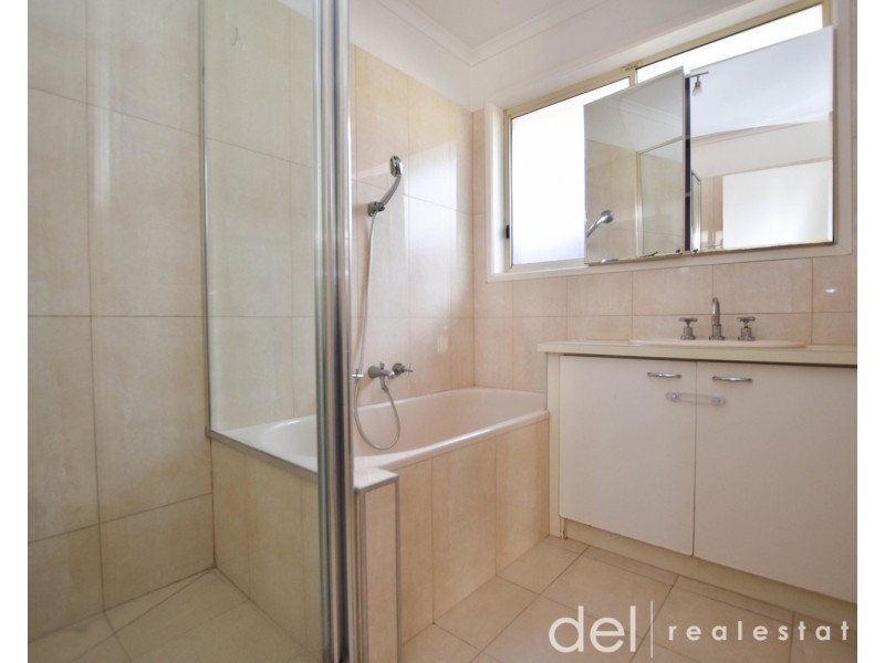 1/21 Parkview Close, Dandenong VIC 3175