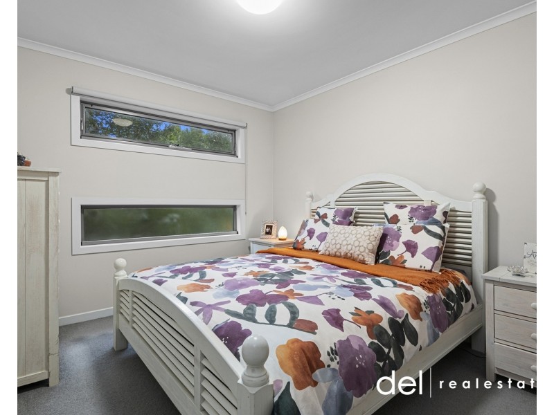 17 Hinterland Close, Lynbrook VIC 3975