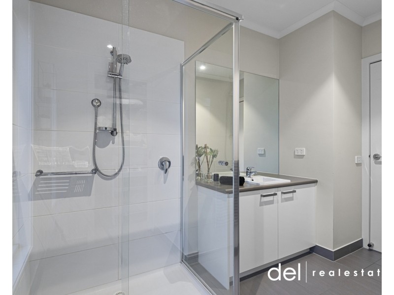 17 Hinterland Close, Lynbrook VIC 3975