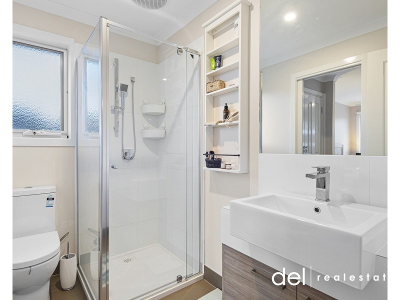 4/26 Burrows Avenue, Dandenong VIC 3175