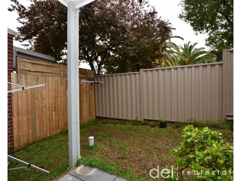 4/70 Langhorne Street, Dandenong VIC 3175