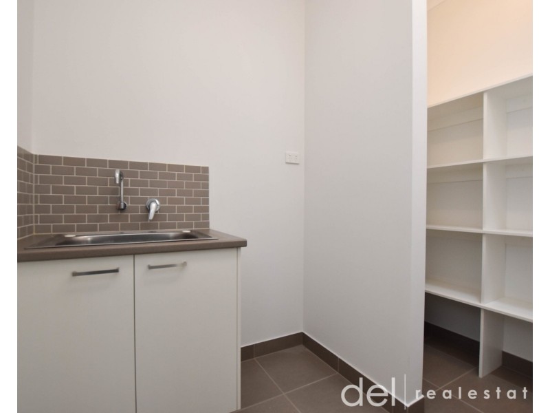 65 Waterman Drive, Clyde VIC 3978