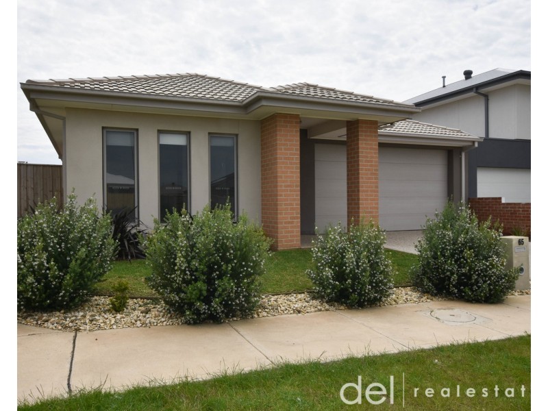 65 Waterman Drive, Clyde VIC 3978
