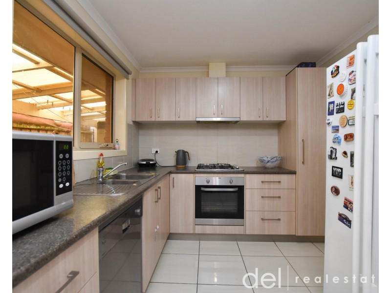80 Warana Drive, Hampton Park VIC 3976