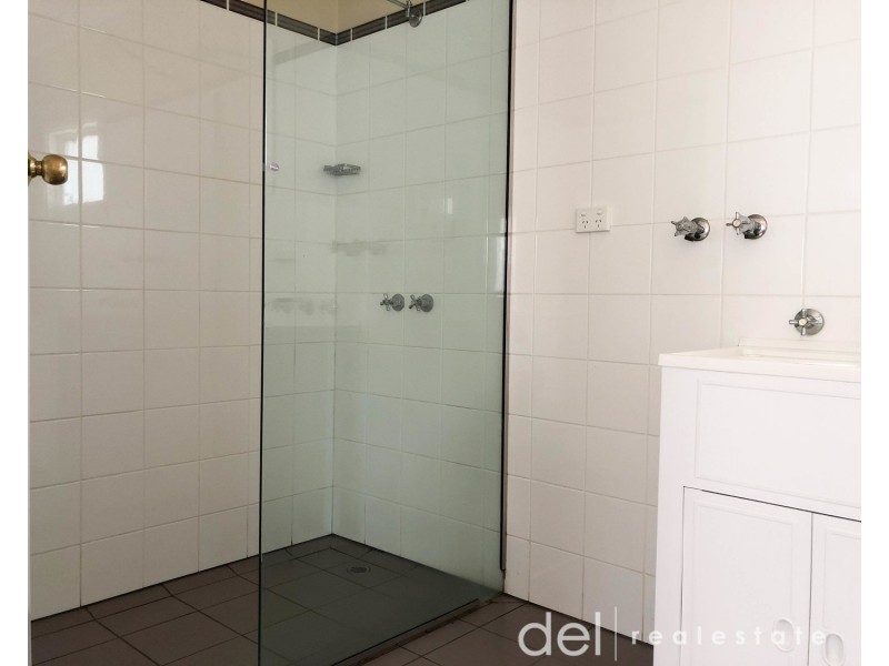 2/2 Bedwell Avenue, Dandenong VIC 3175
