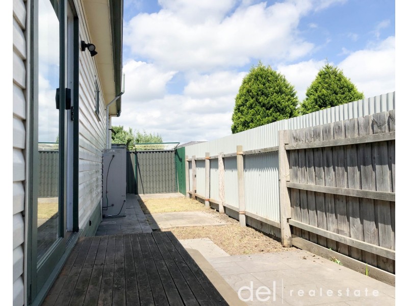 2/2 Bedwell Avenue, Dandenong VIC 3175