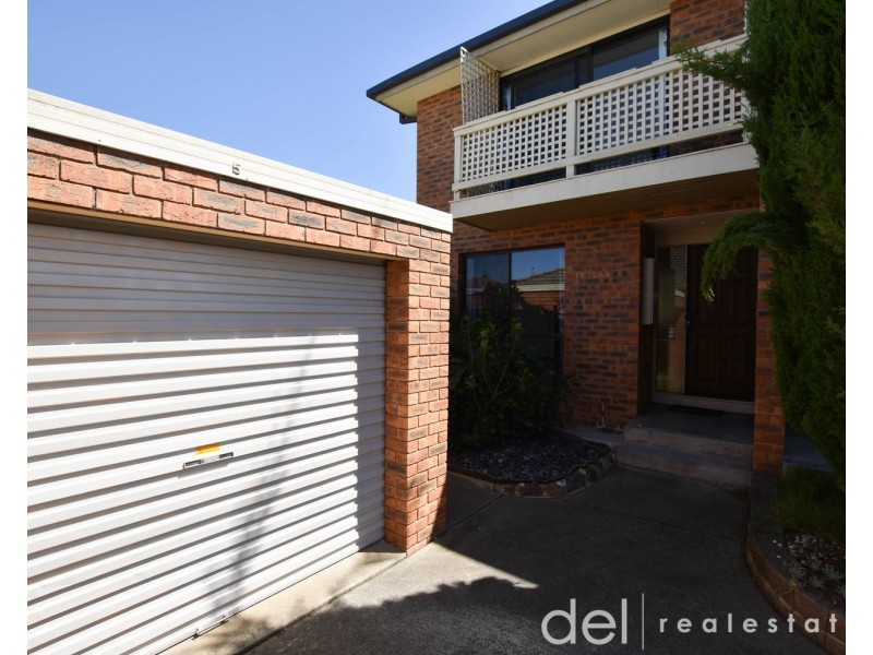 5/2 Vera Court, Dandenong VIC 3175