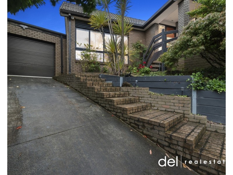 34 Burchall Grove, Dandenong North VIC 3175