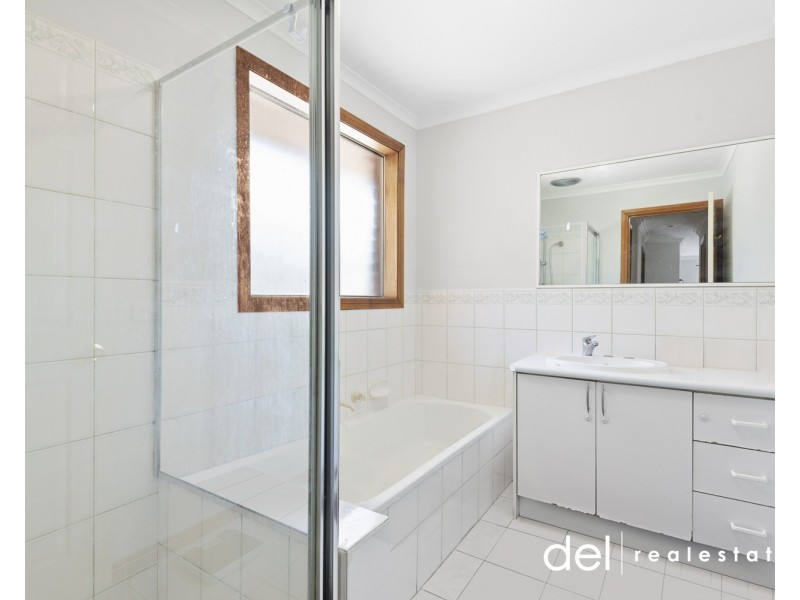 1/8 Janice Grove, Dandenong VIC 3175