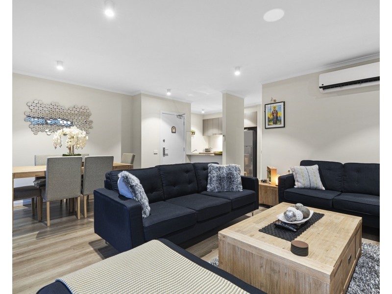 17 Hinterland Close, Lynbrook VIC 3975