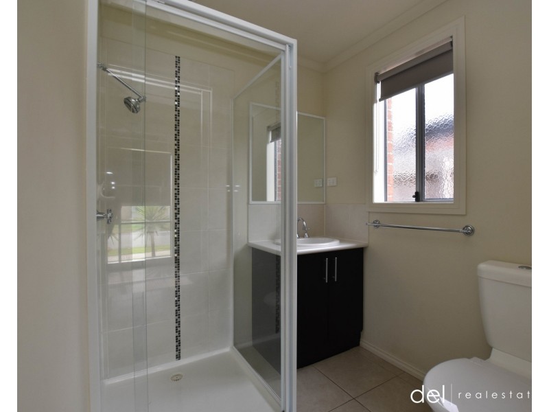 111 Melissa Way, Pakenham VIC 3810