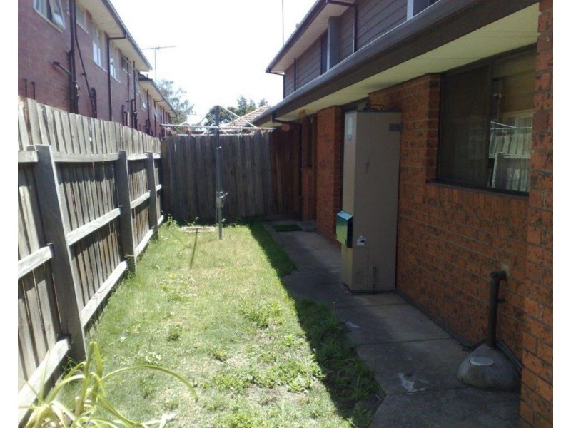 3/14 Stud Road, Dandenong VIC 3175