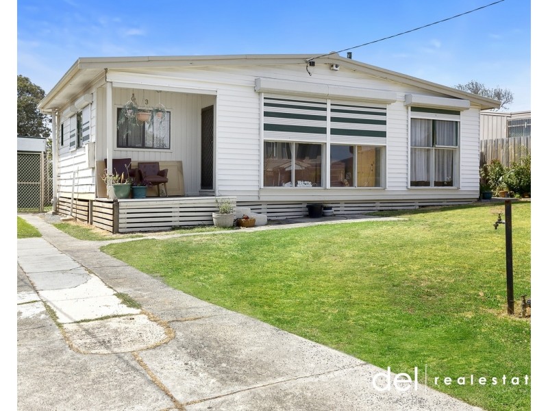 3 Gardiner Avenue, Dandenong North VIC 3175