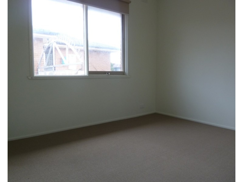 1/22 Ross Street, Dandenong VIC 3175