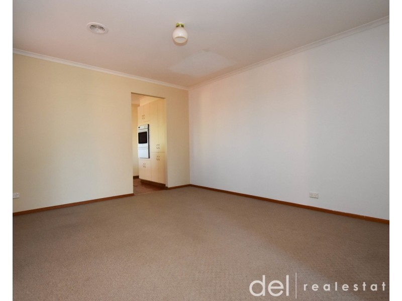 64 Norfolk Drive, Narre Warren VIC 3805