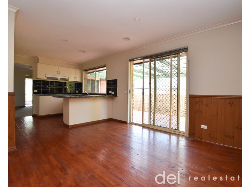 64 Norfolk Drive, Narre Warren VIC 3805