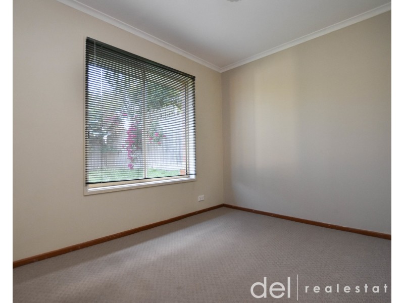 64 Norfolk Drive, Narre Warren VIC 3805