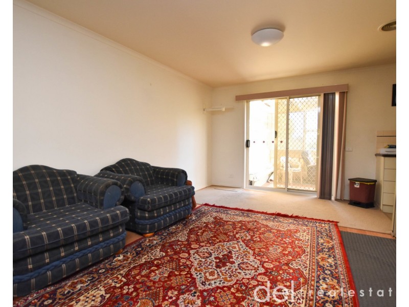 14/8 Monteith Crescent, Endeavour Hills VIC 3802