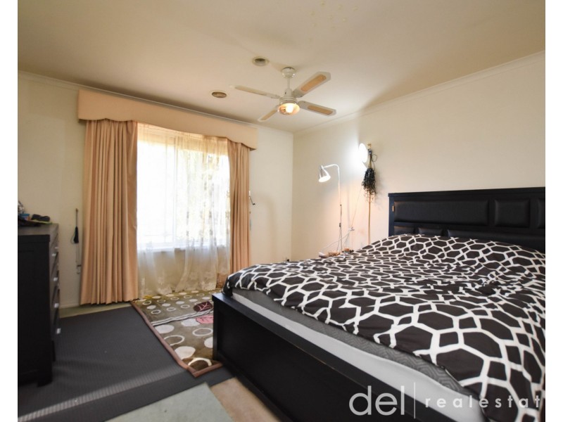 14/8 Monteith Crescent, Endeavour Hills VIC 3802