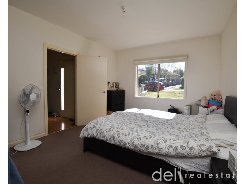 1/14 Ellt Crescent, Noble Park VIC 3174