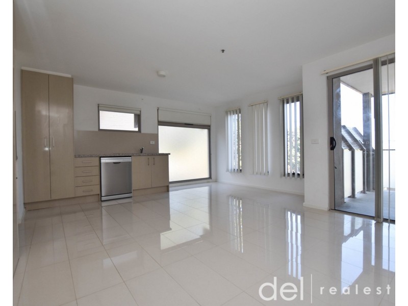 11/12 Close Avenue, Dandenong VIC 3175