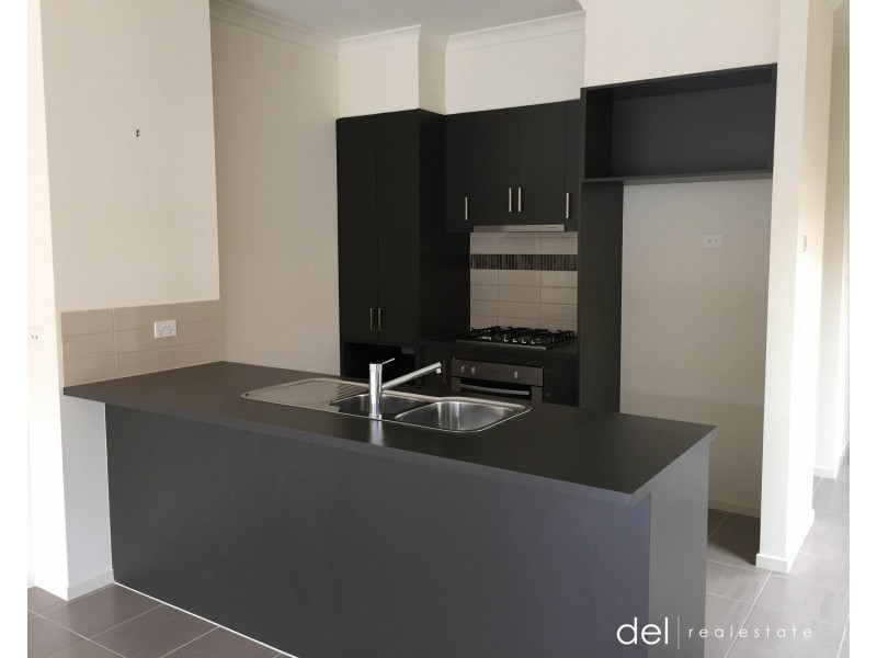 19 Alex Scott Way, Dandenong VIC 3175