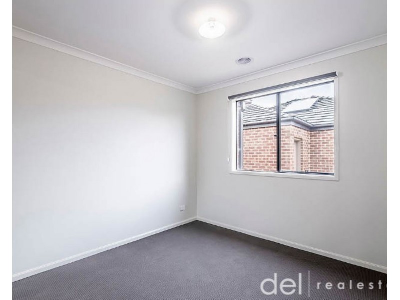 6 Gathering Street, Clyde VIC 3978