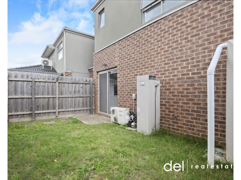 2/47 Wilma Avenue, Dandenong VIC 3175