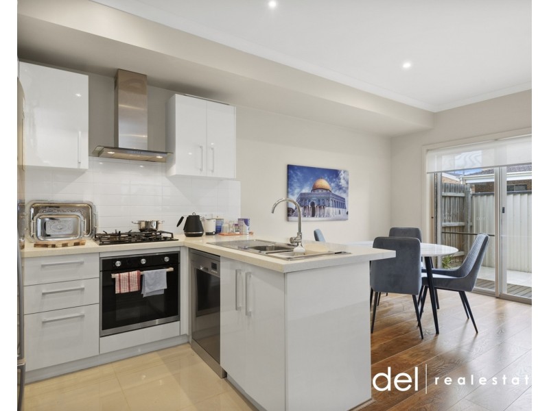 4/13 Orgill Street, Dandenong VIC 3175