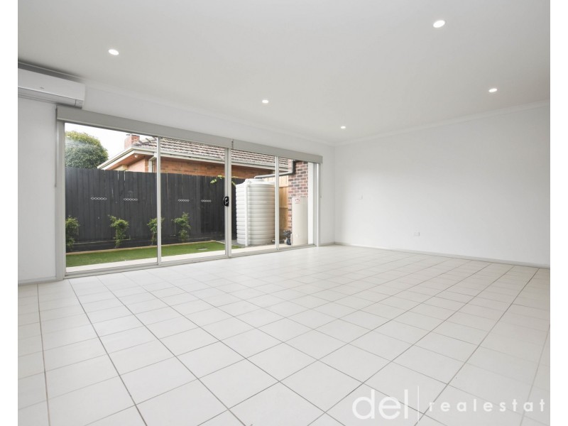 1/18 Stud Road, Dandenong VIC 3175