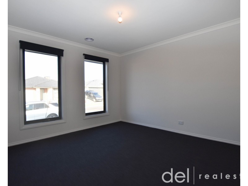 29 Fortitude Circuit, Clyde VIC 3978