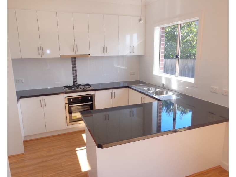 2/35 Grace Avenue, Dandenong VIC 3175