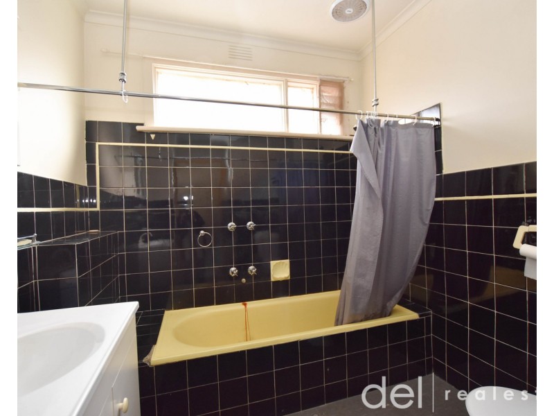 6 Jolly Street, Dandenong VIC 3175