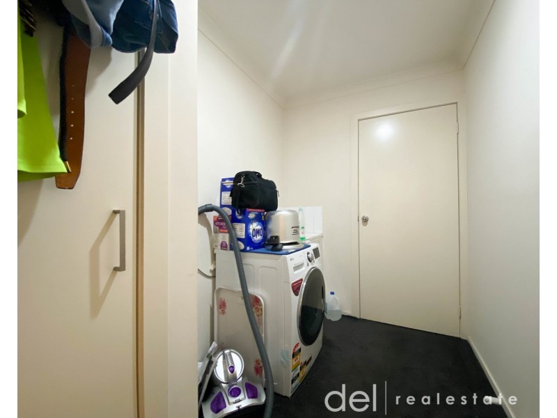 11/11-13 Elizabeth Street, Cranbourne North VIC 3977