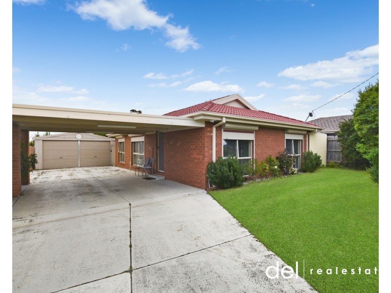 80 Warana Drive, Hampton Park VIC 3976