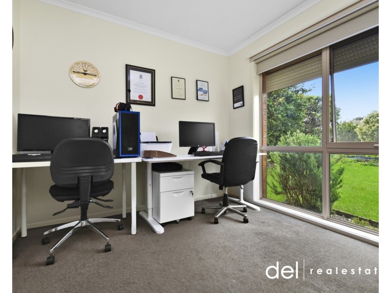 80 Warana Drive, Hampton Park VIC 3976