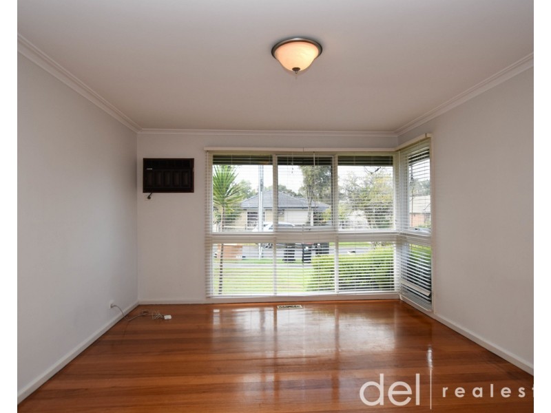 12 Shalimar Crescent, Dandenong North VIC 3175