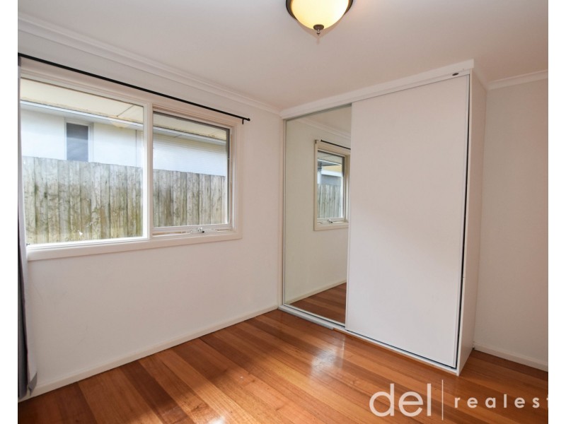 12 Shalimar Crescent, Dandenong North VIC 3175